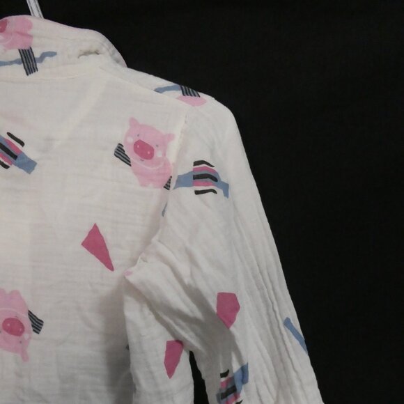 Unbranded | medium | P2P 18 inches measured | Pig Pattern Button-Up Pajama Top - Picture 11 of 15